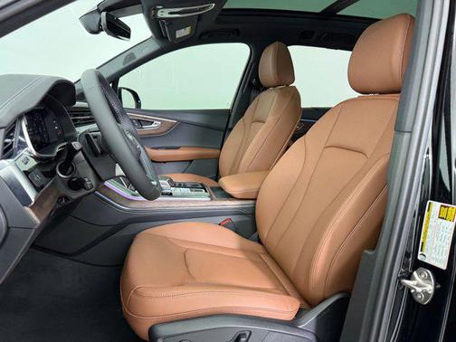 2026 Audi Q7 45 Premium Plus
