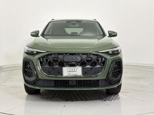 District Green Metallic 2026 Audi Q5 Premium Plus TFSI quattro S tronic