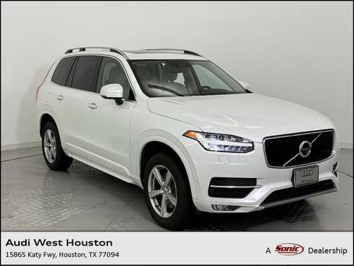 2018 Volvo XC90 T5 Momentum