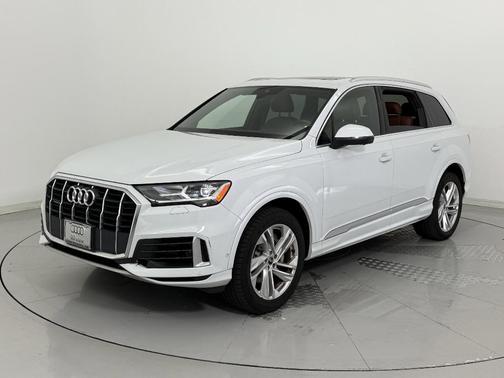 2021 Audi Q7 55 Premium Plus