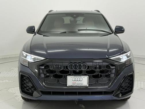 2025 Audi Q8 55 Premium Plus