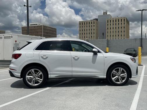 2022 Audi Q3 45 S line Premium Plus