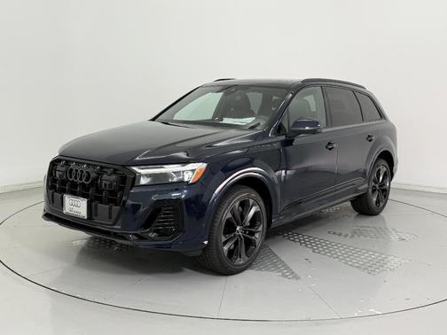 2025 Audi Q7 55 Premium Plus