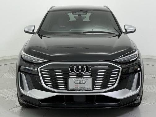 2025 Audi SQ6 e-tron Premium quattro