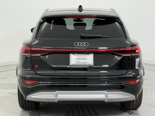 2025 Audi SQ6 e-tron Premium quattro