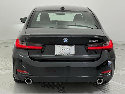 2024 BMW 330 i