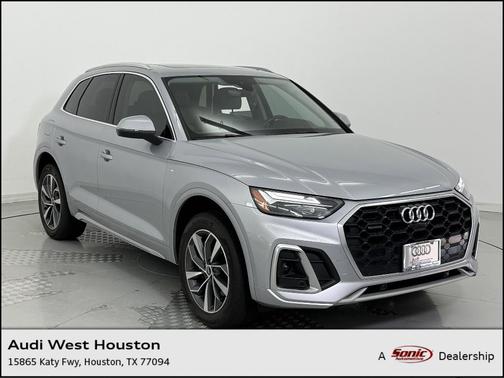 2022 Audi Q5 45 S line Premium Plus