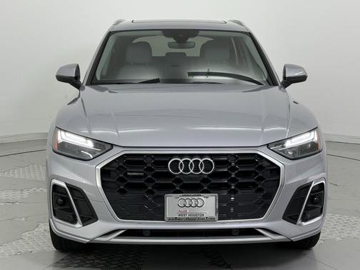 2022 Audi Q5 45 S line Premium Plus