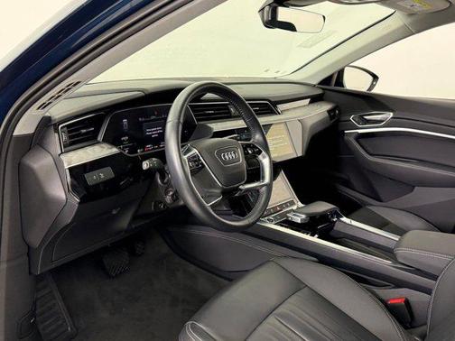 2021 Audi e-tron Premium
