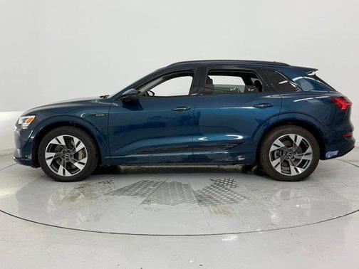 2021 Audi e-tron Premium