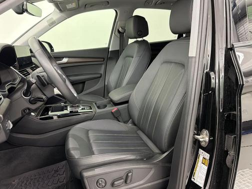 Mythos Black Metallic 2023 Audi Q5 45 S line Premium Plus