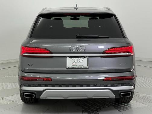 2025 Audi Q7 55 Premium