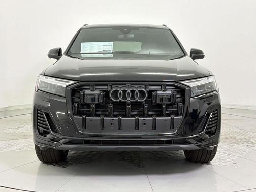 Mythos Black Metallic 2026 Audi Q7 45 Premium Plus