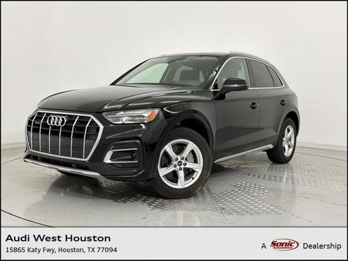 Brilliant Black 2023 Audi Q5 40 Premium