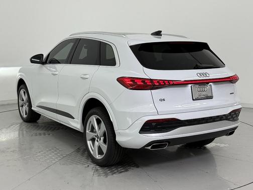 2025 Audi Q5 Premium Plus