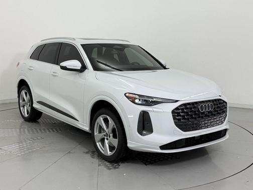 2025 Audi Q5 Premium Plus