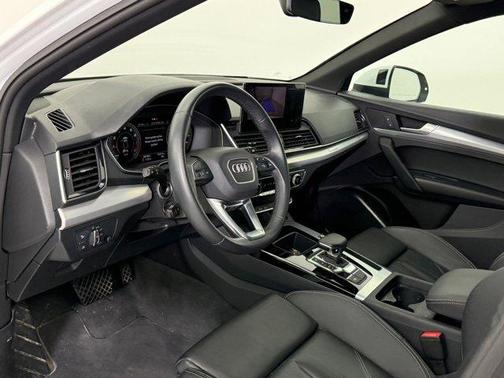 2025 Audi Q5 45 S line Premium