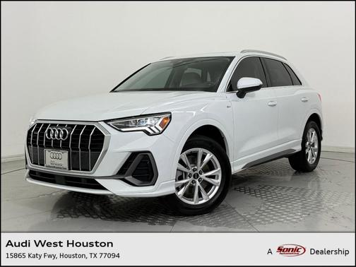 2025 Audi Q3 Premium 45 TFSI S line quattro Tiptronic
