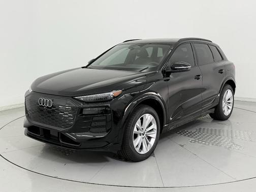 2025 Audi Q6 e-tron Premium Plus