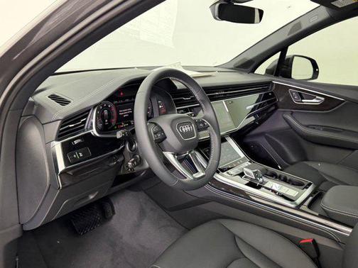 2026 Audi Q7 55 Premium Plus