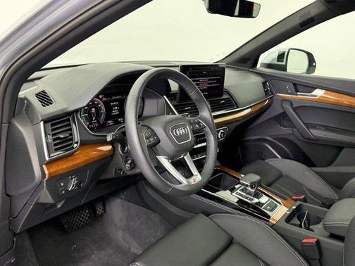 2024 Audi Q5 55 S line Premium Plus