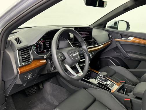 2024 Audi Q5 55 S line Premium Plus