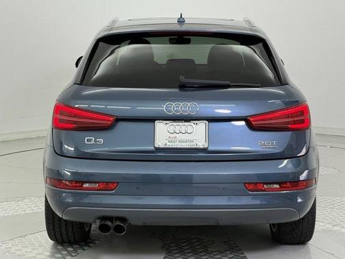 2017 Audi Q3 2.0T Premium Plus