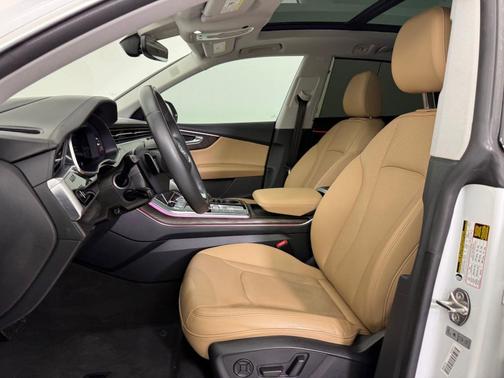 2021 Audi Q8 55 Prestige