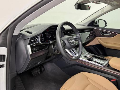 2021 Audi Q8 55 Prestige