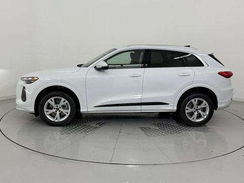 2025 Audi Q5 Premium
