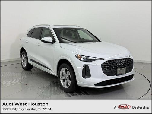 2025 Audi Q5 Premium