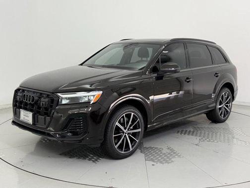 2025 Audi Q7 45 Premium Plus