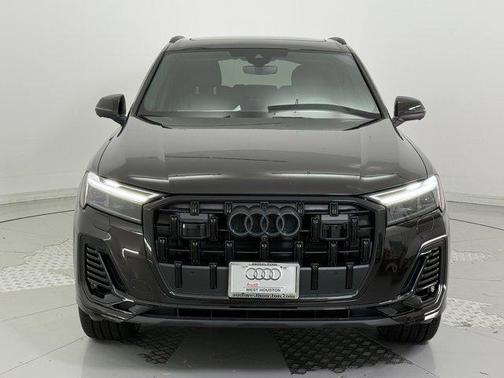 2025 Audi Q7 45 Premium Plus