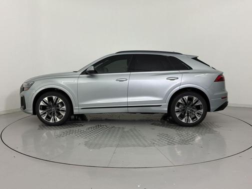 Satellite Silver Metallic 2026 Audi Q8 55 Premium Plus