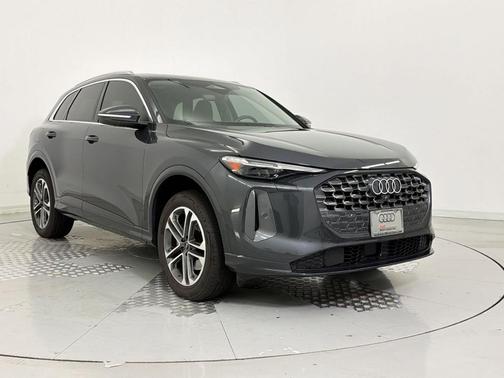 Tambora Gray Metallic 2025 Audi Q5 Premium Plus TFSI quattro S tronic