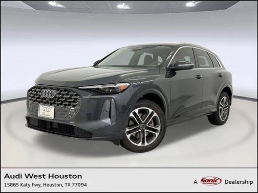 Tambora Gray Metallic 2025 Audi Q5 Premium Plus TFSI quattro S tronic