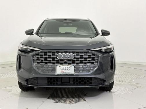 Tambora Gray Metallic 2025 Audi Q5 Premium Plus TFSI quattro S tronic