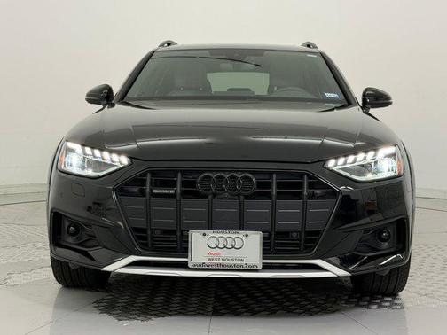 Mythos Black Metallic 2024 Audi A4 allroad 45 Premium Plus