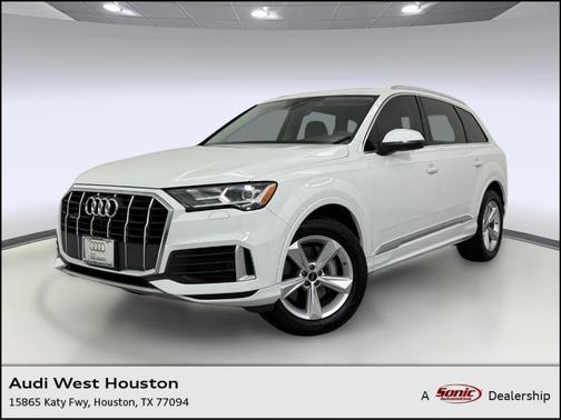 2023 Audi Q7 45 Premium