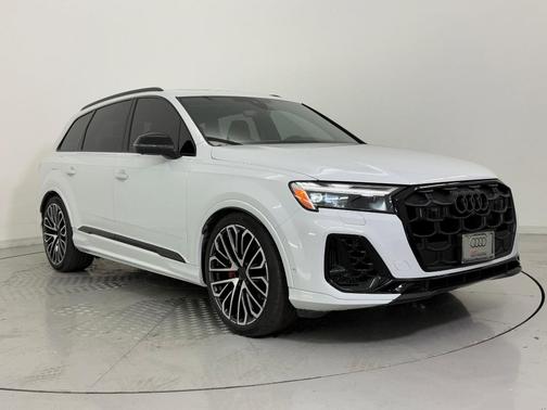 2026 Audi SQ7 4.0T Premium Plus