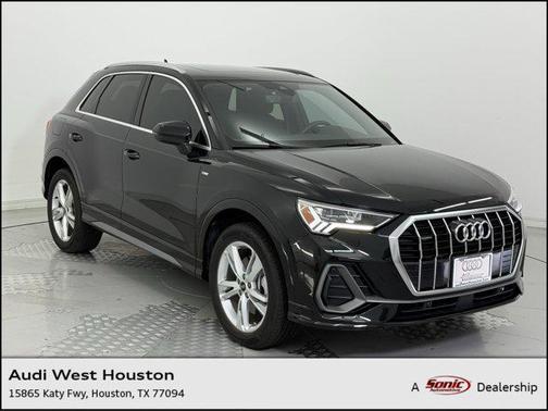 2024 Audi Q3 Premium 45 TFSI S line quattro Tiptronic