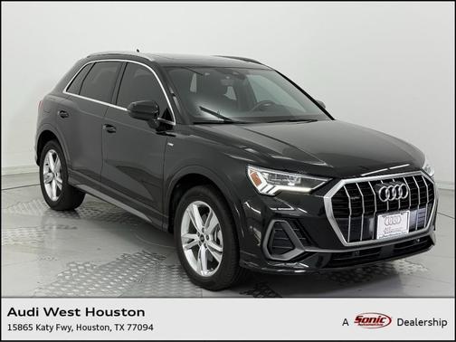2024 Audi Q3 Premium 45 TFSI S line quattro Tiptronic