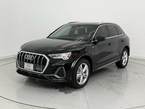 2024 Audi Q3 Premium 45 TFSI S line quattro Tiptronic