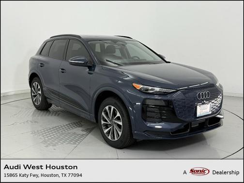 2025 Audi Q6 e-tron Premium quattro