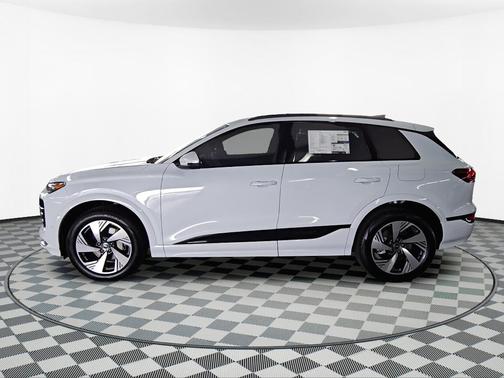 2025 Audi Q6 e-tron Premium Plus quattro