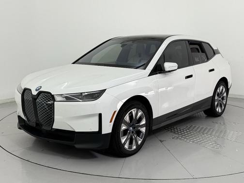 2025 BMW iX xDrive50