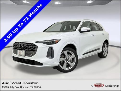 Glacier White Metallic 2026 Audi Q5 Premium Plus TFSI quattro S tronic