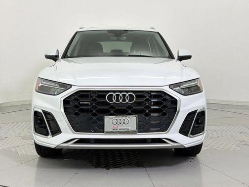 Glacier White Metallic 2024 Audi Q5 55 S line Premium Plus
