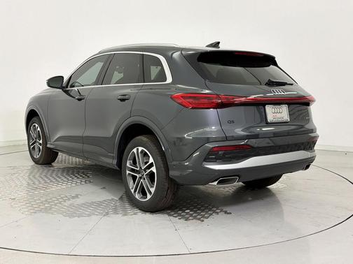 2026 Audi Q5 Premium Plus TFSI quattro S tronic