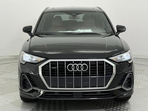 2022 Audi Q3 45 S line Premium